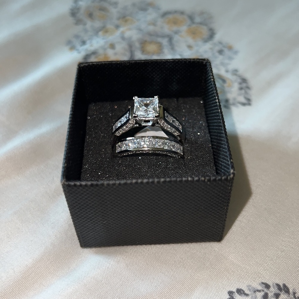 Princess Cut Wedding Band BRAND NEW